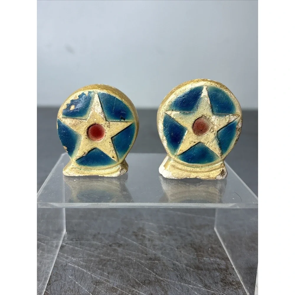 Vtg Chalk Salt Pepper Shakers WW2 era Army  Air Force AAF‎ USA
